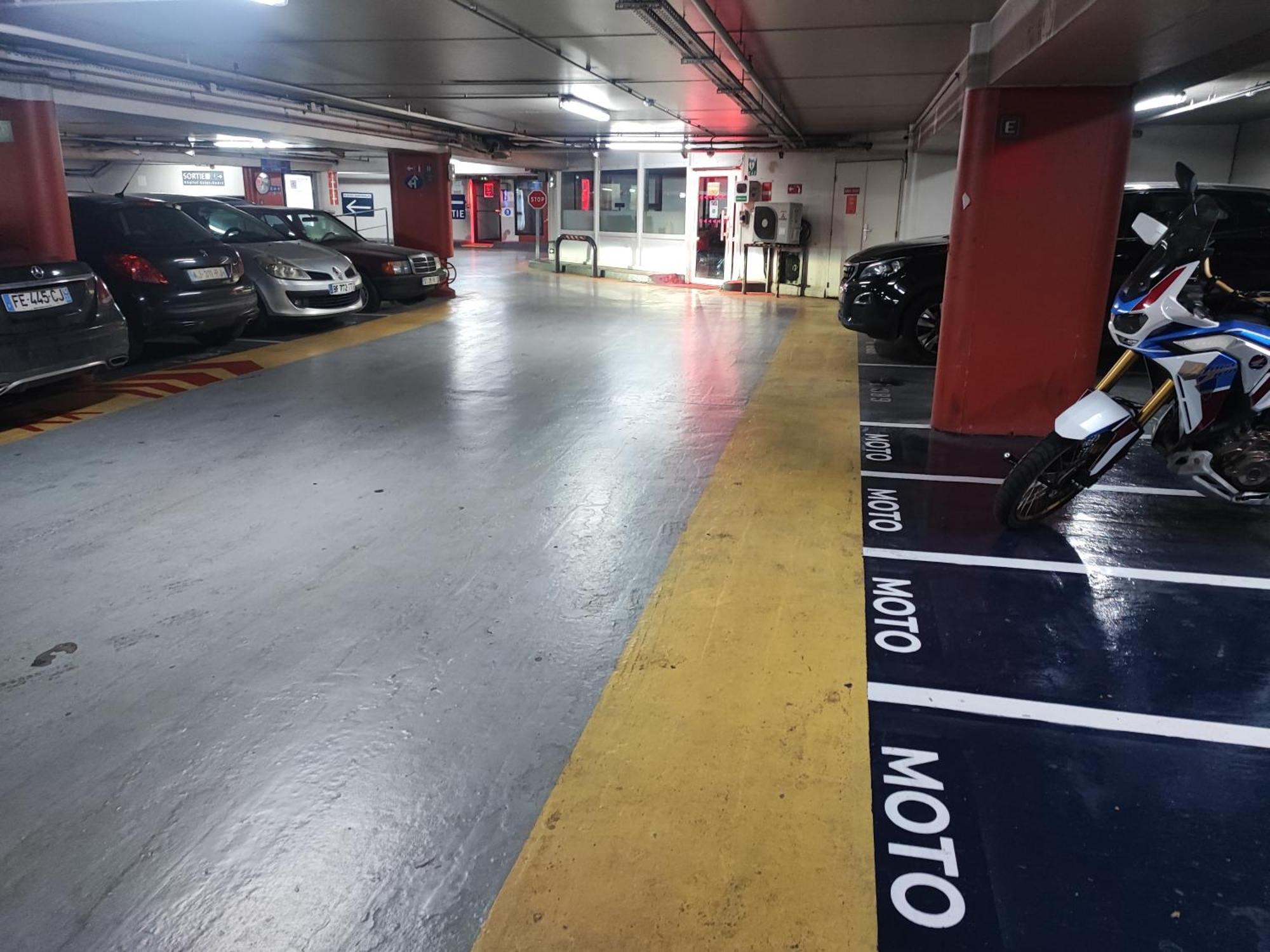 Studio En Duplex-Aircon-Terrasse-Parking-Calme بوردو المظهر الخارجي الصورة